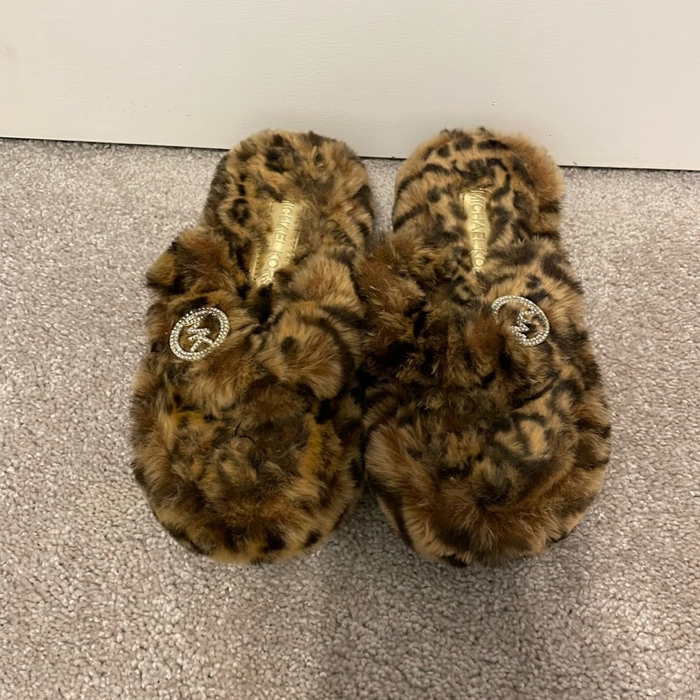 Michael Kors leopard print 5 slippers